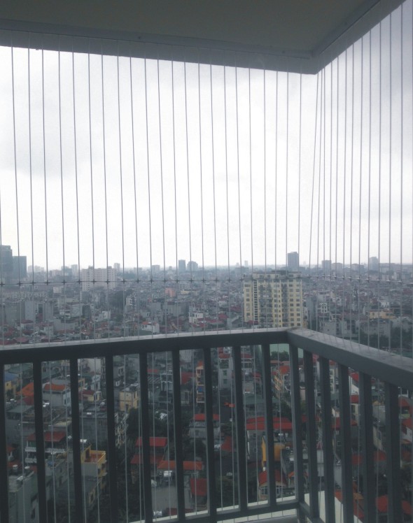 Cung cấp lắp đặt lưới an toàn ban công tại Royal City